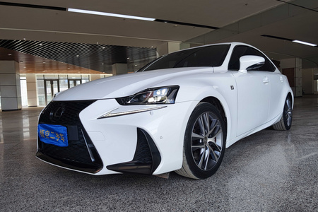 丽江二手雷克萨斯IS 2017款 300 F SPORT